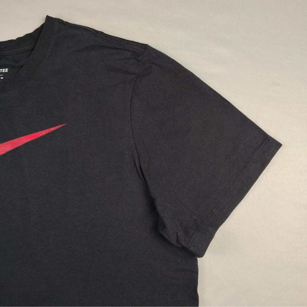 Nike Anime Basketball Graphic T Shirt Mens XL Black Swoosh Sports Cotton Tee